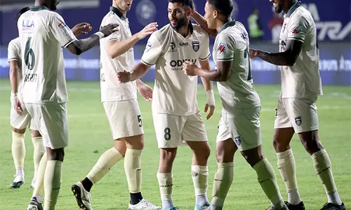 ISL: ओडिशा एफसी ने जमशेदपुर एफसी पर 3-2 से जीत के साथ प्लेऑफ की उम्मीदें बरकरार रखीं