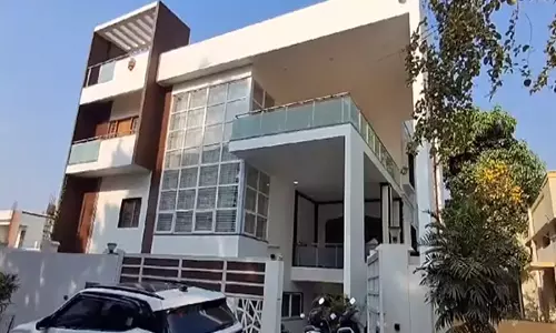 Karnataka: आय से अधिक संपत्ति मामले में लोकायुक्त ने अधिकारियों के परिसरों पर छापे मारे