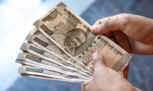 डाक विभाग ने नहीं दिए ब्याज के पैसे, जुर्माना डाक विभाग ने नहीं दिए ब्याज के पैसे, जुर्माना