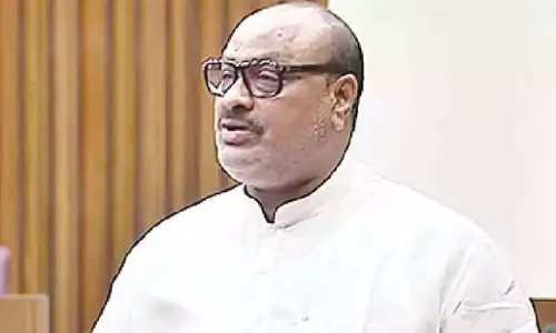 Andhra: अचन्ना ने सभी पात्र किसानों को सुखीभवा लाभ का आश्वासन दिया Andhra: अचन्ना ने सभी पात्र किसानों को सुखीभवा लाभ का आश्वासन दिया