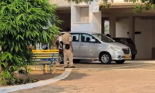 Tamil Nadu: सेंथिल बालाजी के दोस्तों के घर छापेमारी