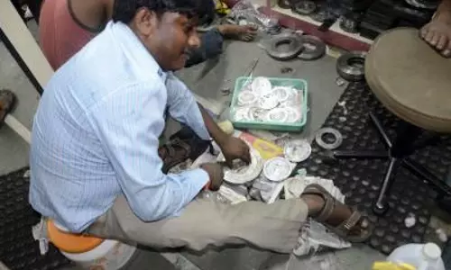 2025 में चांदी में आ सकती है बड़ी तेजी, मांग बढ़ने का मिलेगा फायदा: रिपोर्ट