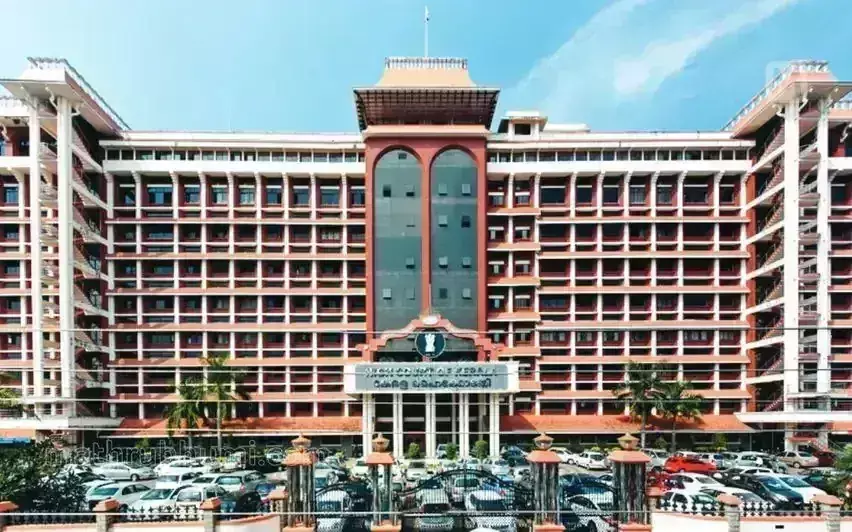 Kerala हाईकोर्ट ने रैगिंग विरोधी कानूनों की प्रभावशीलता पर सवाल उठाए Kerala हाईकोर्ट ने रैगिंग विरोधी कानूनों की प्रभावशीलता पर सवाल उठाए