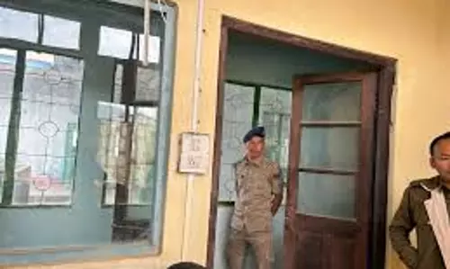 वोखा मुख्य पशु चिकित्सा कार्यालय से बिजली के तार चोरी वोखा मुख्य पशु चिकित्सा कार्यालय से बिजली के तार चोरी