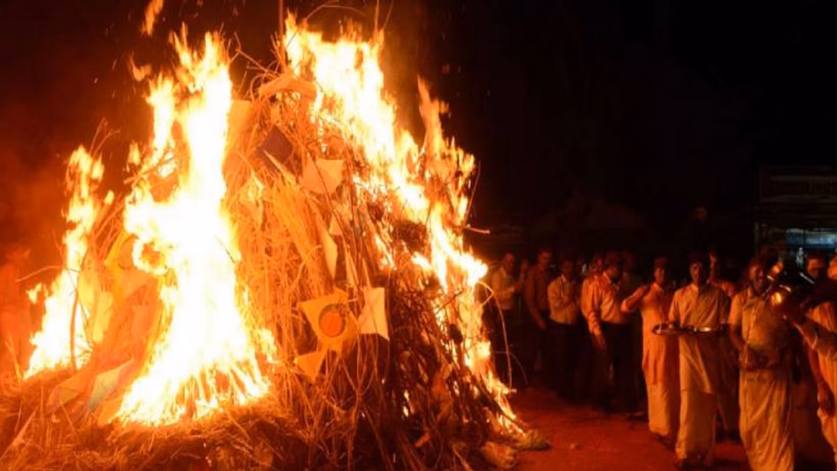 Holika Dahan की रात इस मुहूर्त में करें पूजा, बरसेगा कृपा