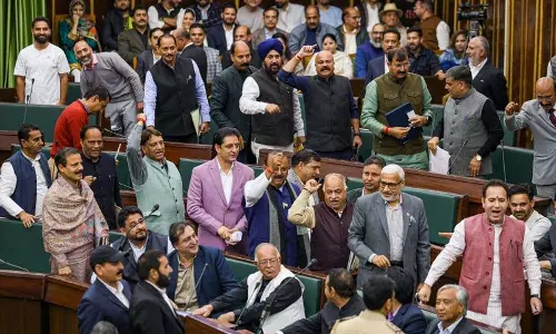 J&K बजट सत्र: 1931 हत्याकांड पर हंगामे के बीच भाजपा सदस्यों ने किया वॉकआउट