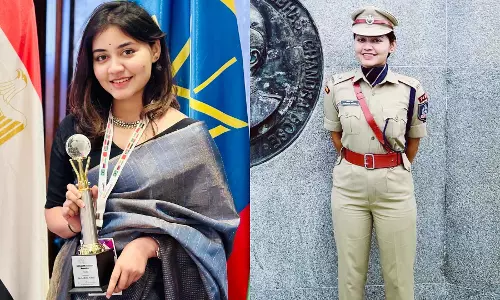Bareilly: पांचवें वार्षिक महिला शिखर सम्मेलन में आईपीएस अंशिका वर्मा को वूमेन आइकन अवार्ड से सम्मानित किया गया
