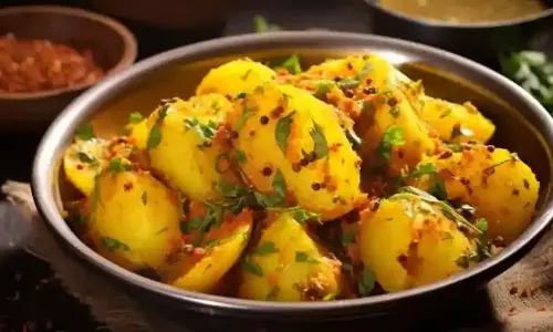 मसले हुए आलू और जीरे के स्वाद वाली पैटीज़ रेसिपी मसले हुए आलू और जीरे के स्वाद वाली पैटीज़ रेसिपी