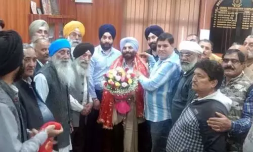 AJKTWA प्रतिनिधिमंडल ने RTO से मुलाकात की AJKTWA प्रतिनिधिमंडल ने RTO से मुलाकात की