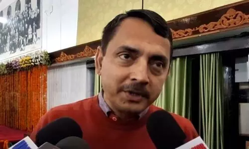 Jammu: अवैध खनन पर उपमुख्यमंत्री-भाजपा विधायकों के बीच तीखी नोकझोंक Jammu: अवैध खनन पर उपमुख्यमंत्री-भाजपा विधायकों के बीच तीखी नोकझोंक