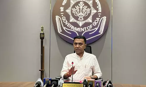 CM Sawant ने अतिरिक्त फीस वसूलने वाले सहायता प्राप्त स्कूलों पर कार्रवाई का आश्वासन दिया