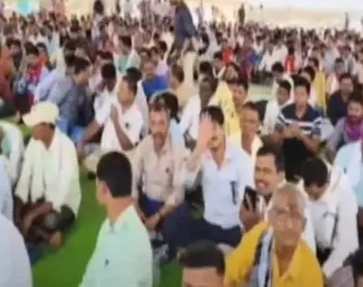 नियमितीकरण की मांग को लेकर अनियमित कर्मचारी अप्रैल में करेंगे प्रदर्शन नियमितीकरण की मांग को लेकर अनियमित कर्मचारी अप्रैल में करेंगे प्रदर्शन