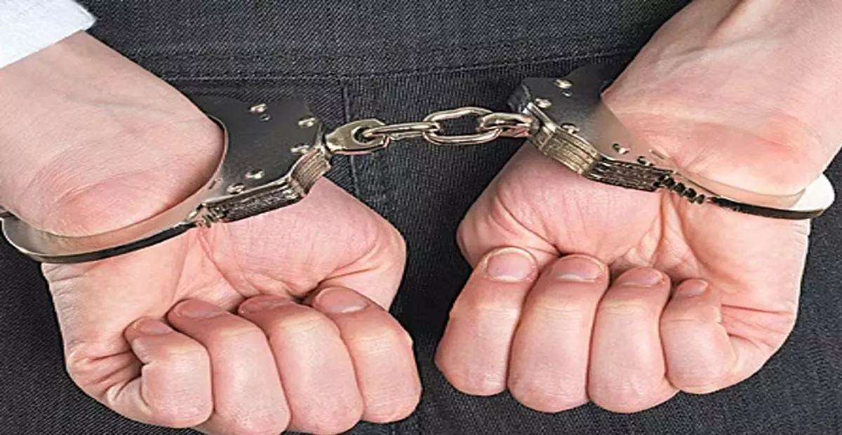 Tamil Nadu: थूथुकुडी पुलिस ने दोहरे हत्याकांड के मुख्य संदिग्ध को गोली मारी Tamil Nadu: थूथुकुडी पुलिस ने दोहरे हत्याकांड के मुख्य संदिग्ध को गोली मारी