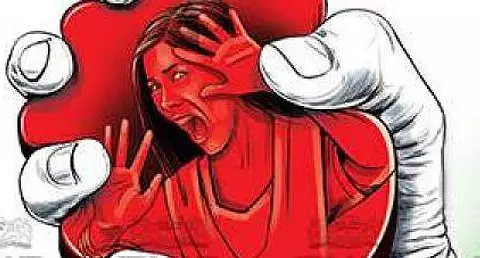 छात्रा पर यौन उत्पीड़न: मां और ट्रक चालक को POCSO के तहत गिरफ्तार किया छात्रा पर यौन उत्पीड़न: मां और ट्रक चालक को POCSO के तहत गिरफ्तार किया