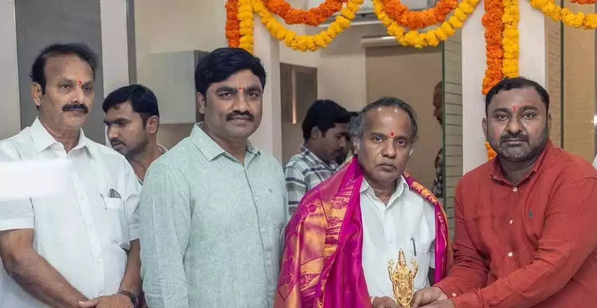 Andhra: स्क्वायर एजुकेशनल कंसल्टेंसी का उद्घाटन Andhra: स्क्वायर एजुकेशनल कंसल्टेंसी का उद्घाटन