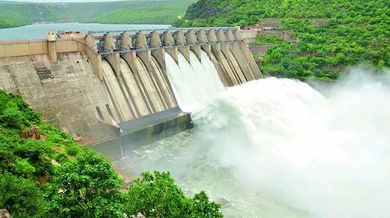 NDSA ने श्रीशैलम बांध को खतरे में डालने के लिए एपी की आलोचना की NDSA ने श्रीशैलम बांध को खतरे में डालने के लिए एपी की आलोचना की