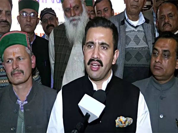 Himachal में 10 ग्रामीण सड़क परियोजनाओं के लिए नाबार्ड के तहत 109.3 करोड़ रुपये स्वीकृत: लोक निर्माण मंत्री Himachal में 10 ग्रामीण सड़क परियोजनाओं के लिए नाबार्ड के तहत 109.3 करोड़ रुपये स्वीकृत: लोक निर्माण मंत्री