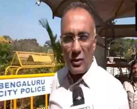 कर्नाटक के मंत्री दिनेश गुंडू राव ने राज्य सरकार के खिलाफ प्रदर्शन करने के लिए BJP की आलोचना की कर्नाटक के मंत्री दिनेश गुंडू राव ने राज्य सरकार के खिलाफ प्रदर्शन करने के लिए BJP की आलोचना की