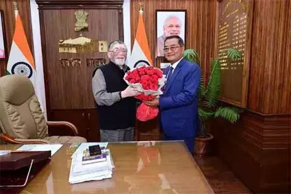 Ranchi: JPSC अध्यक्ष एल. खियांग्ते ने राज्यपाल से की शिष्टाचार भेंट Ranchi: JPSC अध्यक्ष एल. खियांग्ते ने राज्यपाल से की शिष्टाचार भेंट