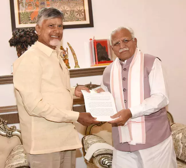CM Chandrababu: विजयवाड़ा और विशाखापत्तनम मेट्रो को 100% सहायता प्रदान की जानी चाहिए CM Chandrababu: विजयवाड़ा और विशाखापत्तनम मेट्रो को 100% सहायता प्रदान की जानी चाहिए