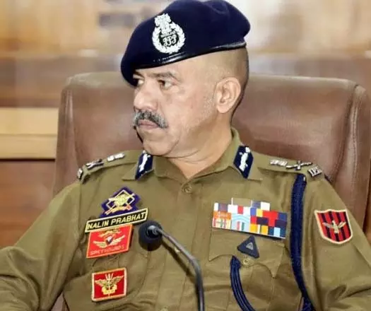 DGP: नशीली दवाओं की समस्या और आतंकवाद के खिलाफ लड़ाई एक ही स्तर पर DGP: नशीली दवाओं की समस्या और आतंकवाद के खिलाफ लड़ाई एक ही स्तर पर