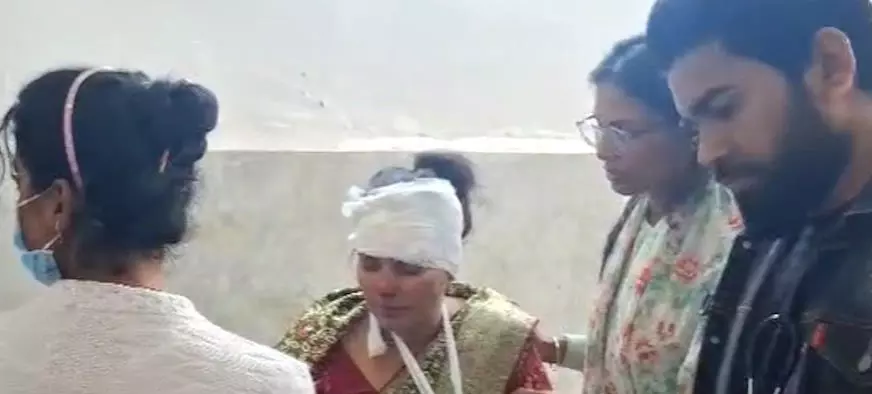 बलरामपुर में बड़ा हादसा, नवनिर्वाचित जनपद अध्यक्ष और कई बच्चे घायल बलरामपुर में बड़ा हादसा, नवनिर्वाचित जनपद अध्यक्ष और कई बच्चे घायल