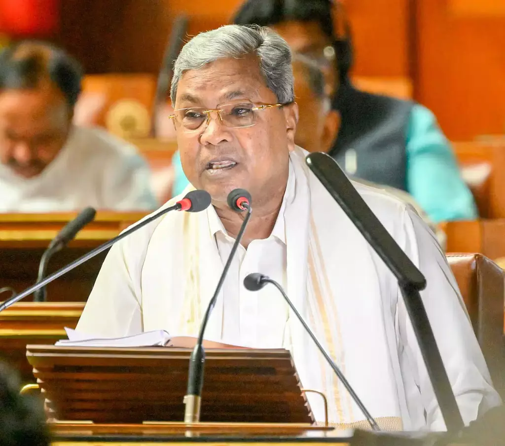 Karnataka Budget 2025: पत्रकारों के मासिक वेतन में वृद्धि: सिद्धारमैया Karnataka Budget 2025: पत्रकारों के मासिक वेतन में वृद्धि: सिद्धारमैया