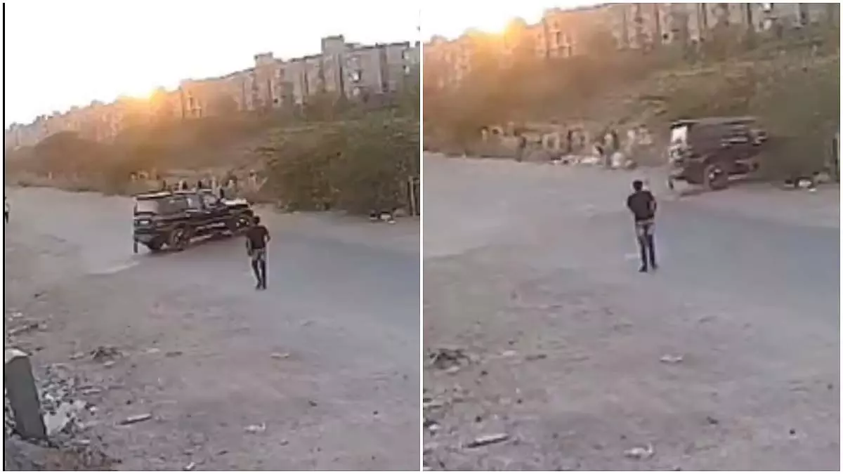 रील की लत ने ले ली दो जाने, स्टंट करते समय नहर में गिरी स्कार्पियो रील की लत ने ले ली दो जाने, स्टंट करते समय नहर में गिरी स्कार्पियो