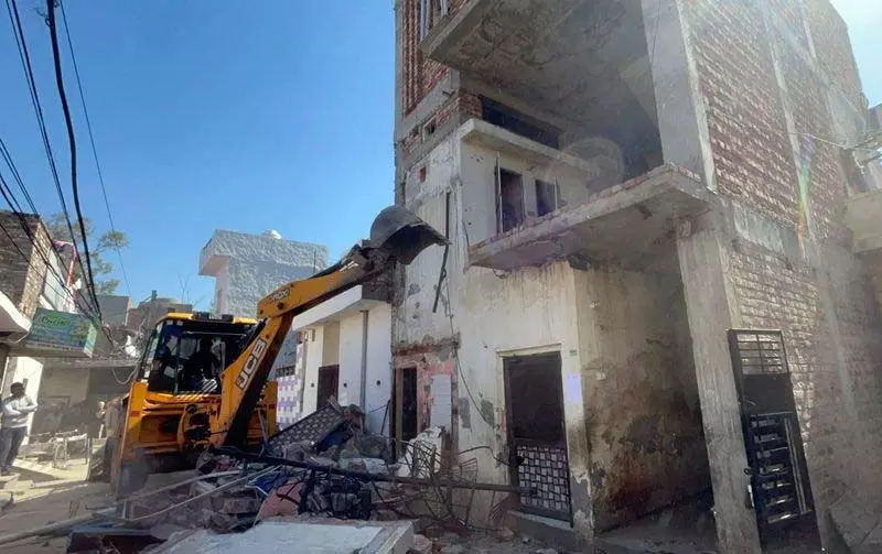 Ludhiana: मीट मार्केट में ड्रग तस्करों की छह अवैध संपत्तियां ध्वस्त Ludhiana: मीट मार्केट में ड्रग तस्करों की छह अवैध संपत्तियां ध्वस्त