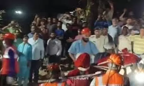 MP News: कोयला खदान में बड़ा हादसा, स्लैब गिरने से मलबे में दबे कई मजदूर, 3 की मौत MP News: कोयला खदान में बड़ा हादसा, स्लैब गिरने से मलबे में दबे कई मजदूर, 3 की मौत