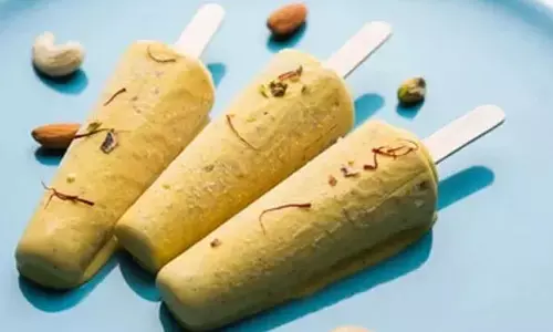Recipe: काजू बादाम कुल्फी का नाम सुनते ही चेहरे खिल उठते हैं Recipe: काजू बादाम कुल्फी का नाम सुनते ही चेहरे खिल उठते हैं