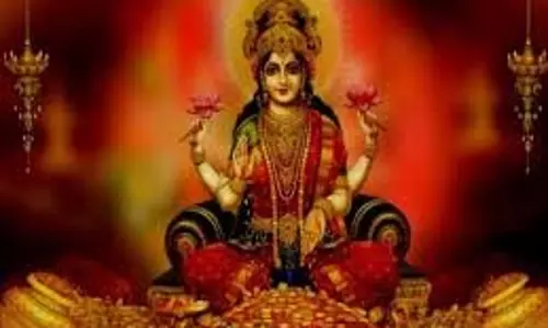 धर्म: शुक्रवार को करें ये पाठ, घर में होगी मां लक्ष्मी का वास धर्म: शुक्रवार को करें ये पाठ, घर में होगी मां लक्ष्मी का वास