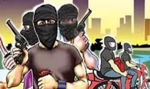 Haryana: बंदूक की नोक पर शराब की दुकान से  लूट