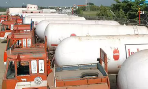 LPG टैंकर ट्रक मालिकों ने अनिश्चितकालीन हड़ताल पर जाने का फैसला किया?