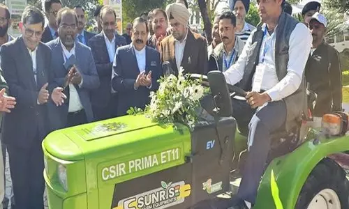 केंद्रीय मंत्री ने जम्मू से कन्याकुमारी तक CSIR के ई-ट्रैक्टर रोड शो को हरी झंडी दिखाई