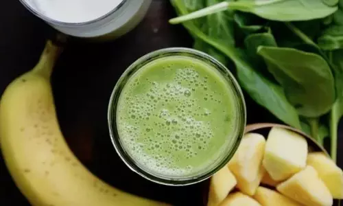 Smoothie for Muscle Buildup: आप प्राकृतिक रूप से मांसपेशियां बनाना चाहते हैं तो बनाएं ये स्मूदी