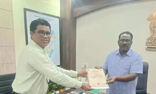 Andhra: समग्र शिक्षा पीडी को पुली चालित पंप का पेटेंट मिला Andhra: समग्र शिक्षा पीडी को पुली चालित पंप का पेटेंट मिला