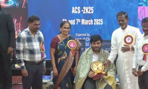 Andhra: कार्बनिक संश्लेषण में रसायन विज्ञान की भूमिका पर बल दिया गया
