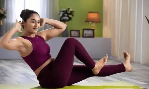 Muscles Without Gym: बिना जिम जाए भी बनाई जा सकती हैं मसल्स, बस अपनाएं ये टिप्स Muscles Without Gym: बिना जिम जाए भी बनाई जा सकती हैं मसल्स, बस अपनाएं ये टिप्स