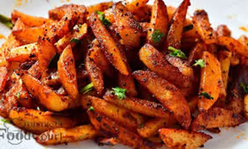 होली पर घर आए मेहमानों  का Aloo Bhujia से करे स्वागत