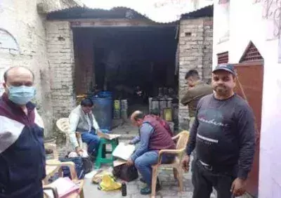 Bareilly: होली से पहले खाद्य सुरक्षा विभाग की छापेमारी तेज हुई
