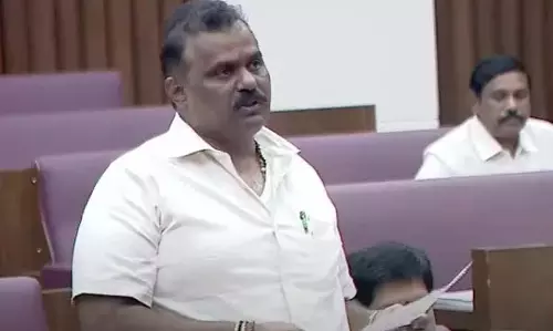 मंत्री अनगानी ने AP में जिलों के पुनर्गठन की संभावना को खारिज किया
