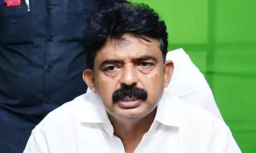 पूर्व मंत्री पेरनी नानी को PDS चावल घोटाला मामले में अग्रिम जमानत मिली पूर्व मंत्री पेरनी नानी को PDS चावल घोटाला मामले में अग्रिम जमानत मिली