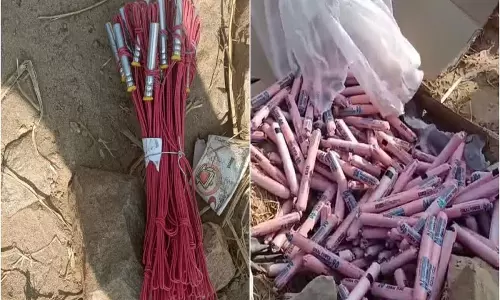 Giridih: डीएफओ ने अमझर वन क्षेत्र से बरामद किया विस्फोटक, पुलिस को सौंपा Giridih: डीएफओ ने अमझर वन क्षेत्र से बरामद किया विस्फोटक, पुलिस को सौंपा