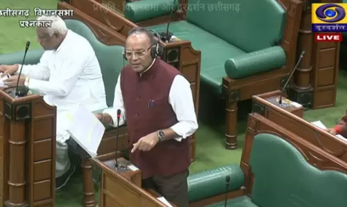 अजय चंद्राकर भड़के, मंत्री समझ नहीं पा रहे थे सवाल को!