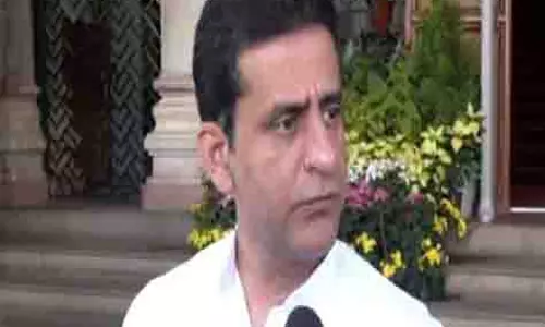 Rizwan Arshad ने मोहम्मद शमी का बचाव करते हुए कहा, देश के लिए खेलना प्राथमिक कर्तव्य Rizwan Arshad ने मोहम्मद शमी का बचाव करते हुए कहा, देश के लिए खेलना प्राथमिक कर्तव्य