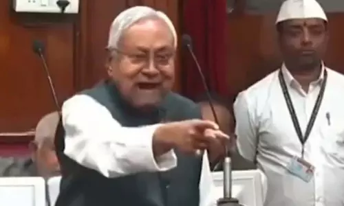 जब विधान परिषद में भड़के नीतीश कुमार, गरमा गया माहौल, देखें VIDEO जब विधान परिषद में भड़के नीतीश कुमार, गरमा गया माहौल, देखें VIDEO
