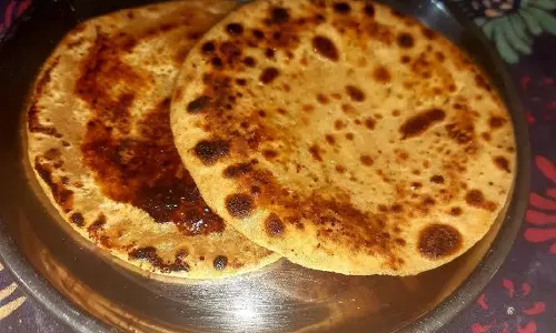 चीनी भराई के साथ पराठा रेसिपी