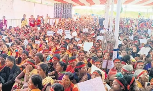 Koraput के ग्रामीणों ने बालदा बॉक्साइट खनन का विरोध किया Koraput के ग्रामीणों ने बालदा बॉक्साइट खनन का विरोध किया