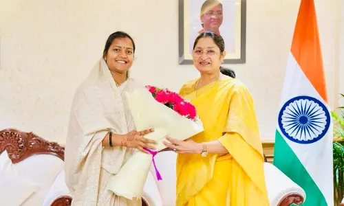 केन्द्रीय महिला एवं बाल विकास मंत्री से मंत्री राजवाड़े ने की मुलाकात केन्द्रीय महिला एवं बाल विकास मंत्री से मंत्री राजवाड़े ने की मुलाकात